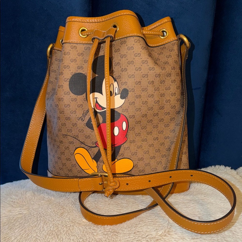 GUCCI GG Disney X Mickey Mouse Print Bucket Leather Tan Brown Italy.